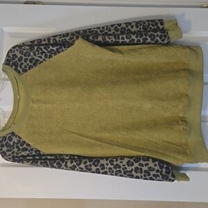 Leopard Print Sleeve Green Top